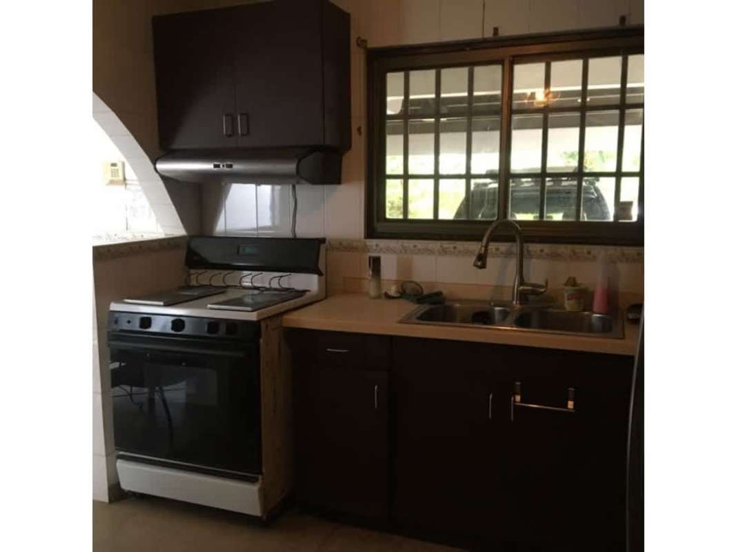 Bedroom with built-in closet, AC, large window in furnished house El Bosque Panama