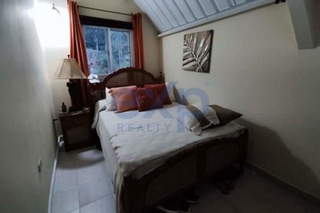 House for Sale in 24 de Diciembre - 2 bedrooms