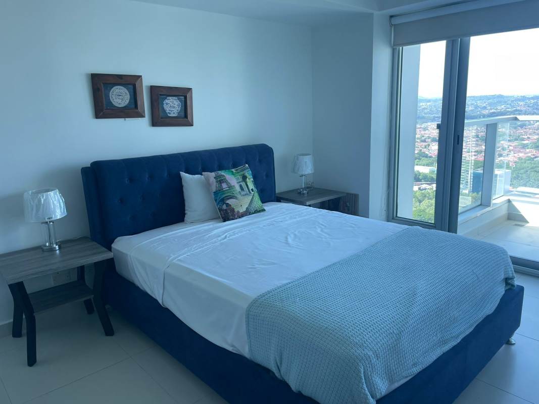 Fully equipped modern kitchen with granite countertops in PH Parkside Costa del Este Panama