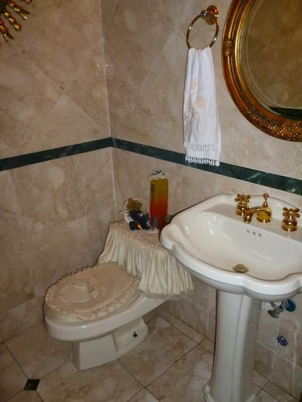 Infinity pool oceanfront city view PH Punta Paitilla social park Panama