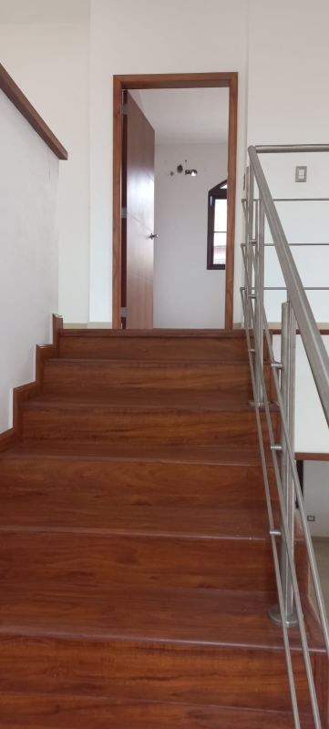 Private outdoor jacuzzi and spacious backyard patio in house El Doral Costa Sur Panama