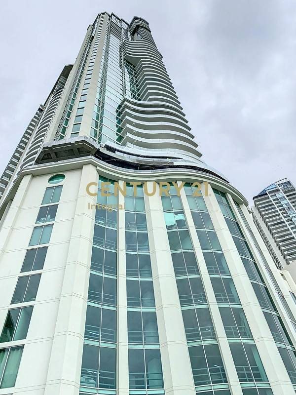 Designer lobby seating wood panels marble floors in PH Pacific Point Tower 400 Panama City