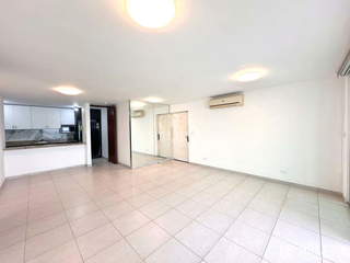 Apartment for Sale in San Francisco - 3 bedrooms