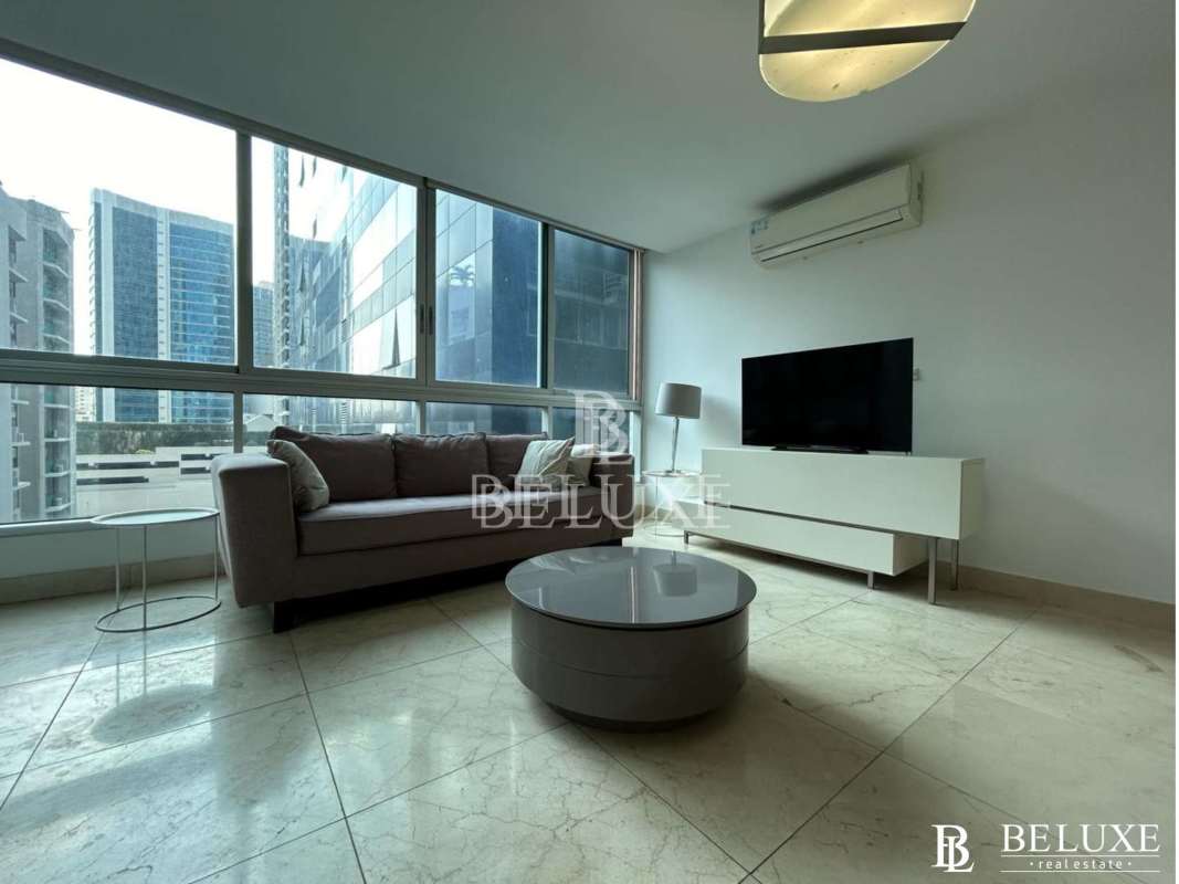 Kitchen with granite countertops, stainless steel appliances, light cabinetry at PH Villa del Mar Avenue Balboa