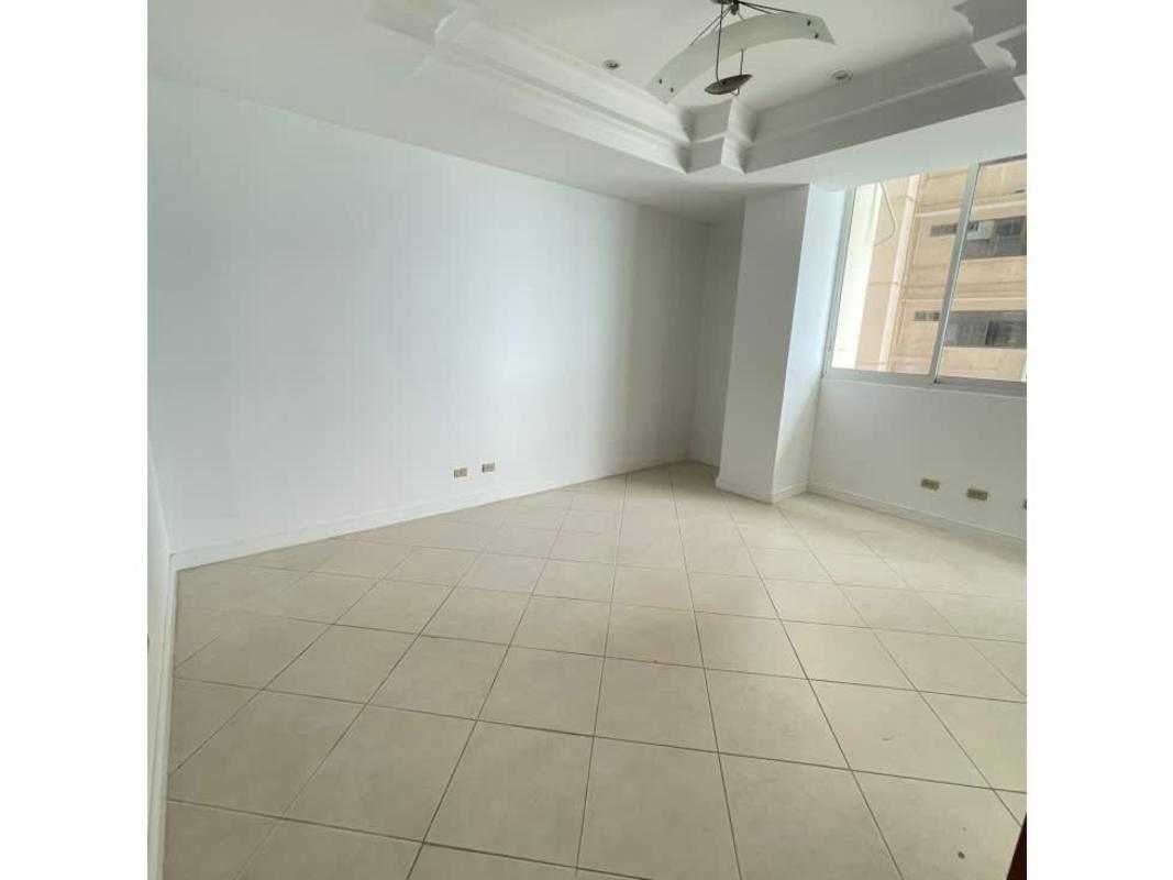 Comfortable family or TV room area with cityscape views in PH Punta Roca