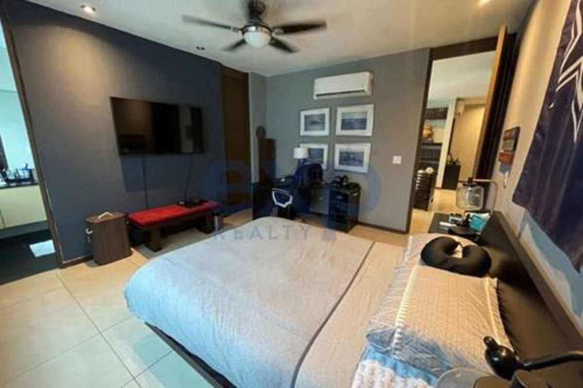 Master bathroom with jacuzzi tub double vanity ocean view penthouse Vista del Mar Panama