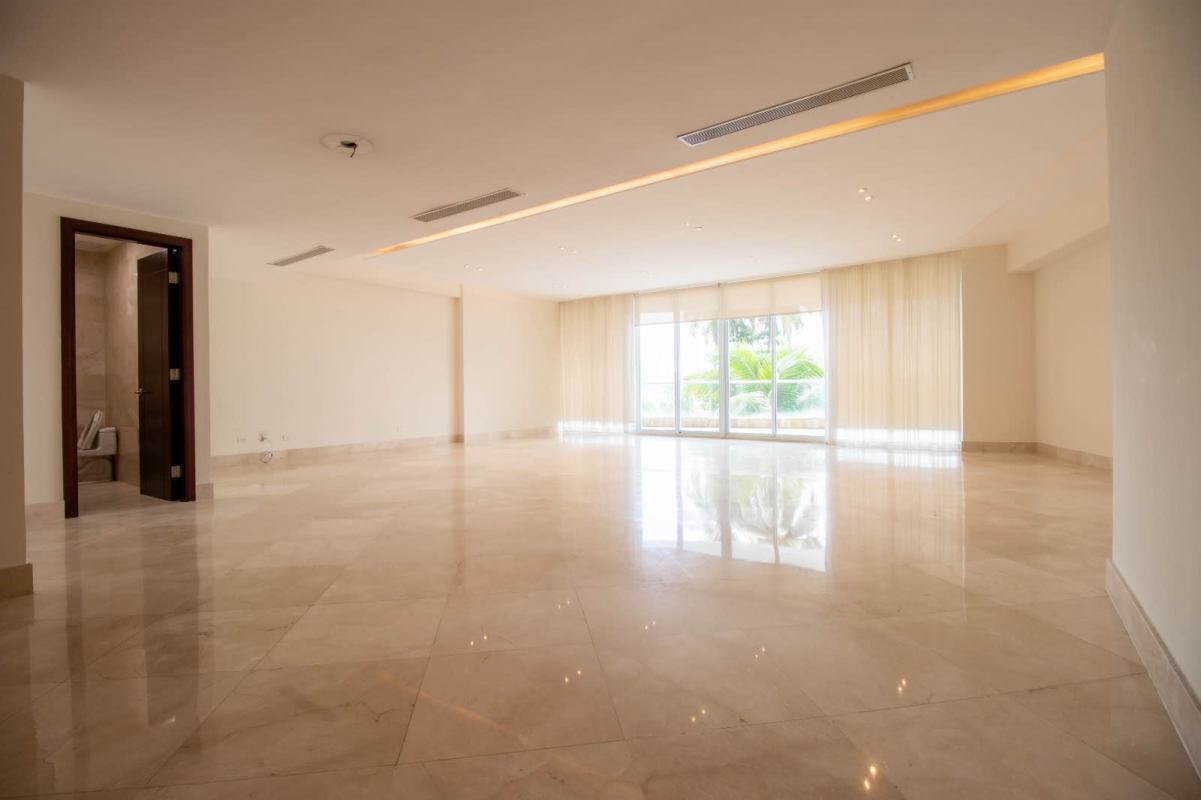 Large luxury living-dining area marble floors PH Miradores Punta Paitilla Panama