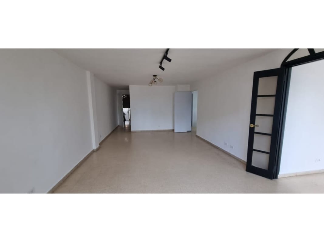 Upgraded kitchen with subway tile backsplash cabinets countertop PH San Francisco Classic San Francisco Panama City