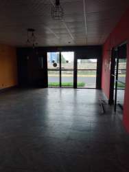 Secure garage storage warehouse units roll-up doors Santiago commercial property