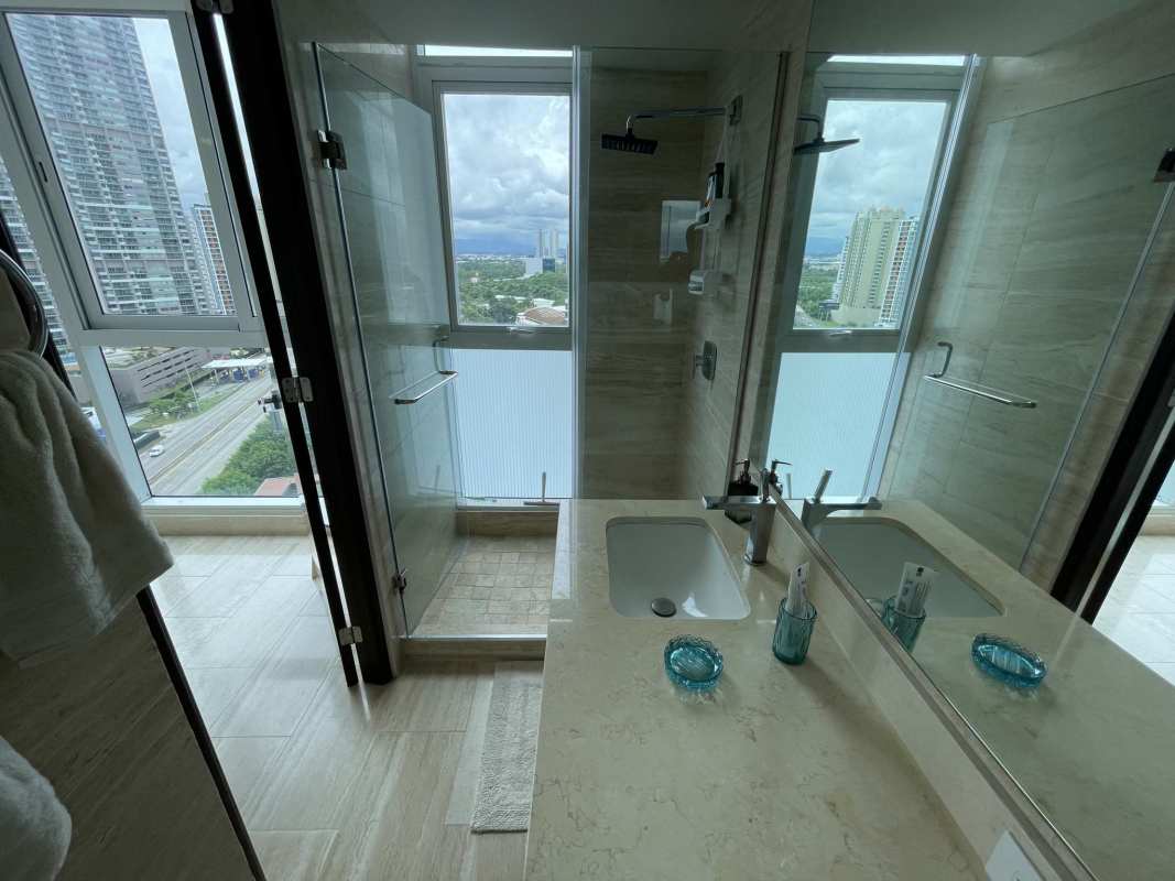 Luxury 2BR Apartment for Rent Costa del Este Panama