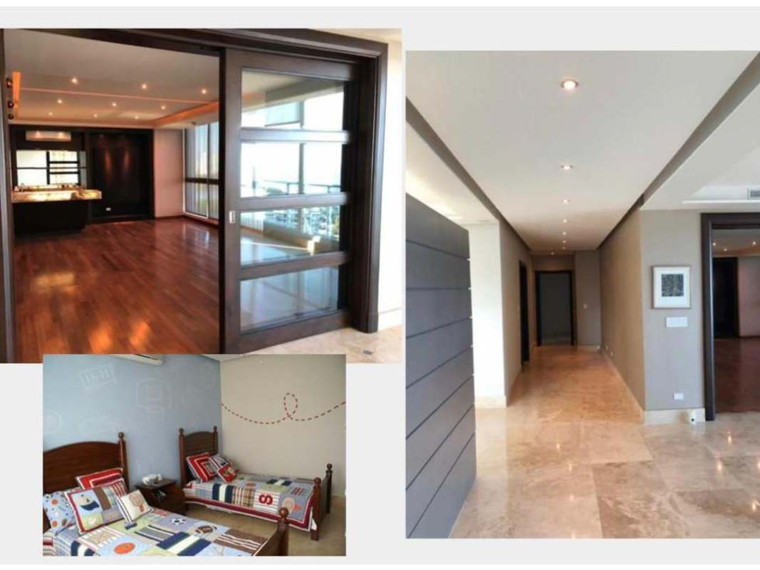 Spacious foyer with marble tiles, chandelier, and modern design PH Puntarenas luxury condo Panama City