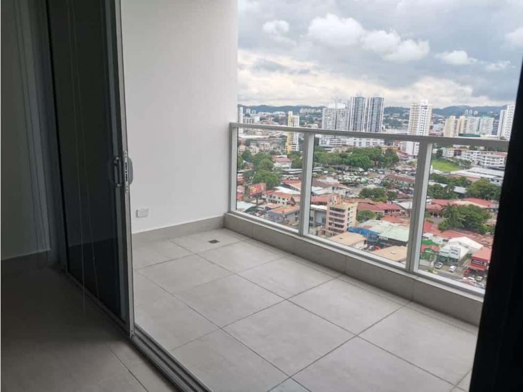 Bright living and dining room with tile floors, balcony access, AC in PH Jade Tower Coco del Mar Panama City