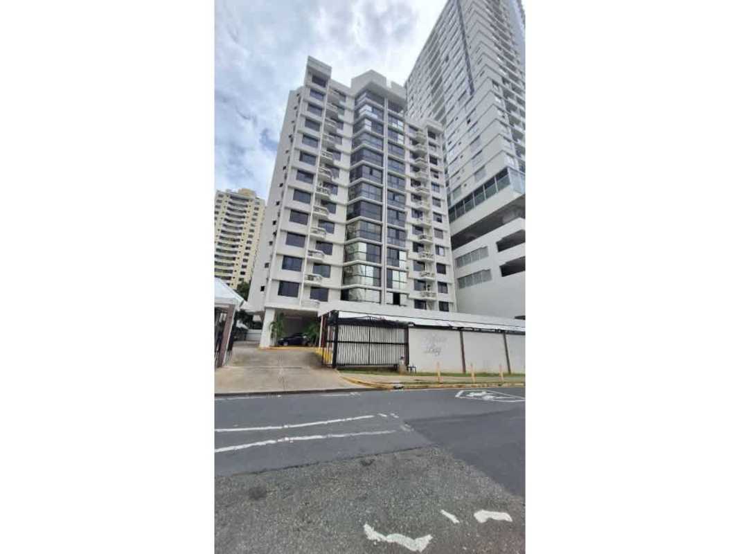 Modern mid-rise residential building with balconies in San Francisco Panama