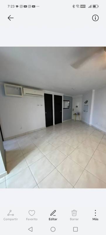 Bright bedroom with AC, ceiling fan, closet space tiled floor in Juan Díaz Panama