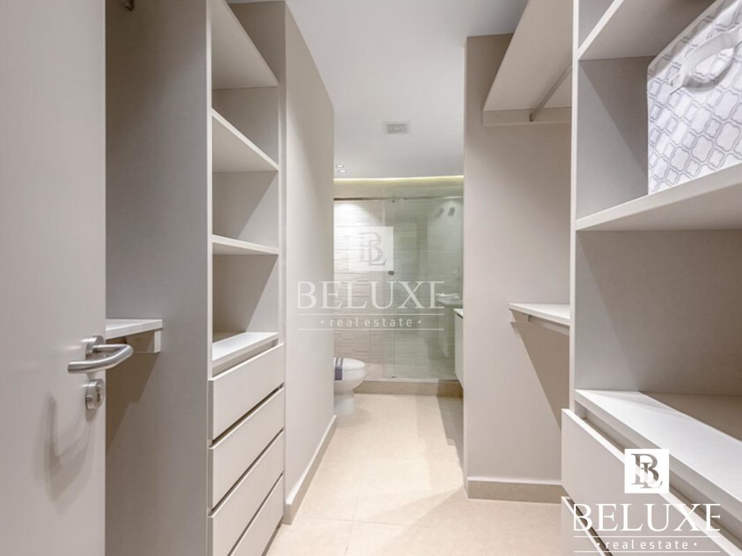 Spacious master bedroom with closet, large window, tile floors PH Van Gogh El Cangrejo Panama