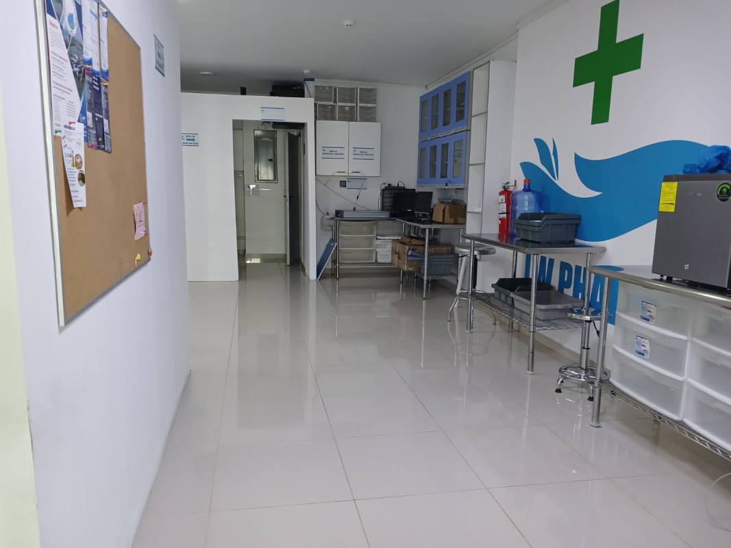 Prime Retail/Clinic Space 170m² at Signature Point Via España