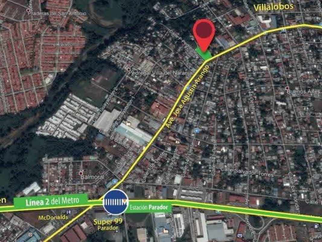 Satellite map highlighting 6559.94m² commercial land located near metro and shopping Panama City
