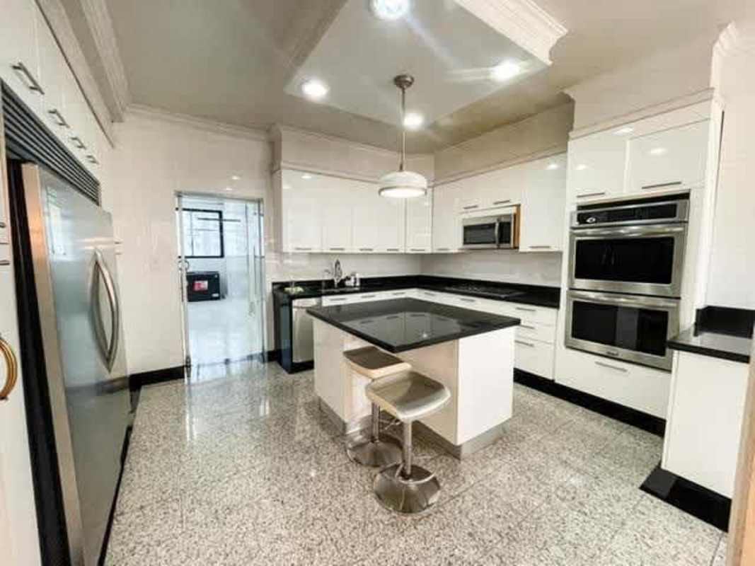 Luxury 4BR Apartment Ocean Views PH The Mirage Punta Paitilla