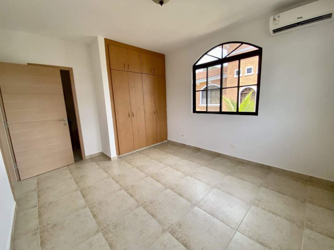 Contemporary large bathroom double vanities bathtub garden window Clayton Village Panama