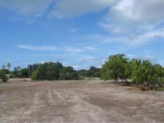 Vacant parcel near tourist attractions and main road Panama coastal zone