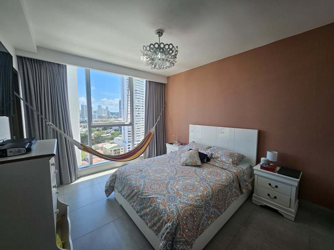 Elegant lobby marble floors concierge PH Jade Tower San Francisco Panama