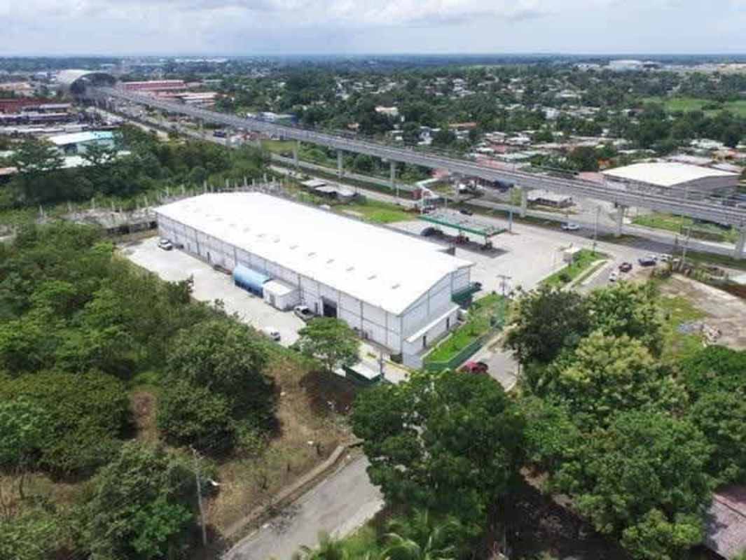 Warehouse facility adjacent to commercial land for sale near Tocumen Airport Panama