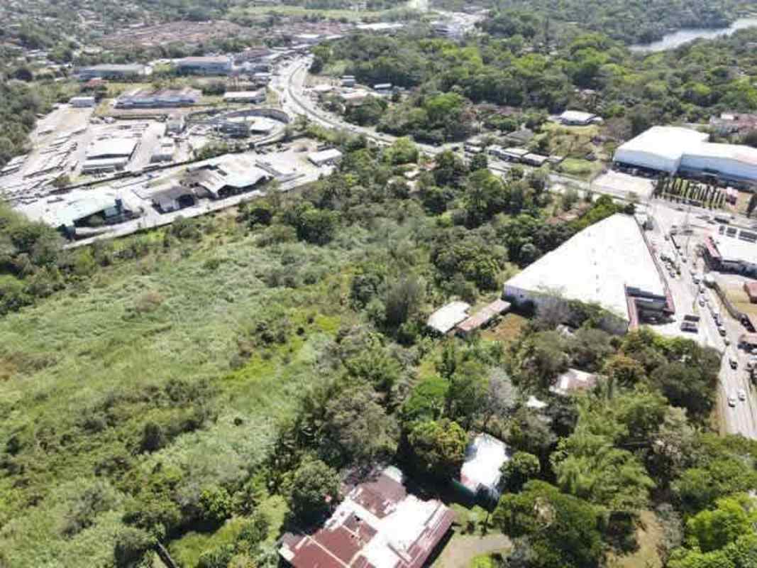 Large Commercial Land 5,276m² Las Cumbres by Vía Transístmica