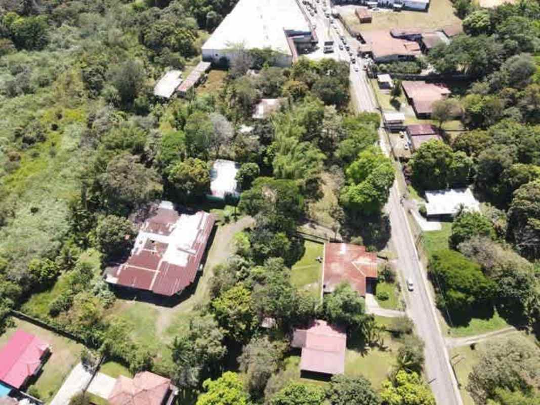 Aerial showing residential commercial mix surrounding Las Cumbres Panama land