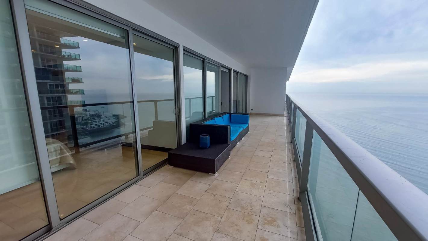 Modern living dining room with mirrored wall JW Marriott Panama