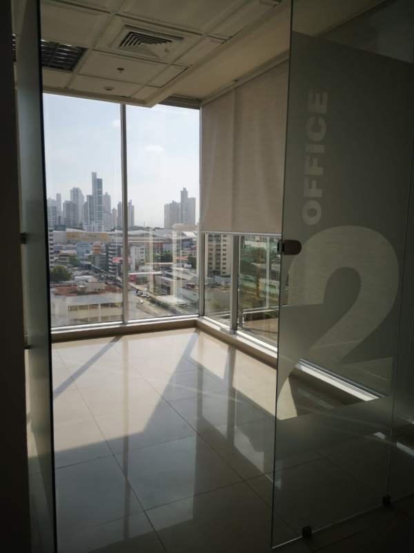 Commercial office space with glass panel private offices PH BICSA Obarrio for sale or rent
