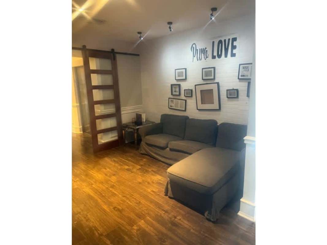 Spacious master bedroom suite in penthouse with Pacific Ocean panorama in Panama City