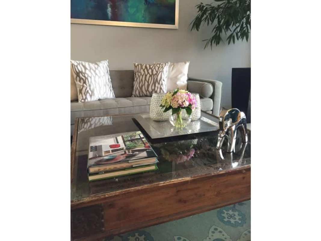 Spacious master bedroom with city skyline and ocean views in PH San Francisco Bay Panama