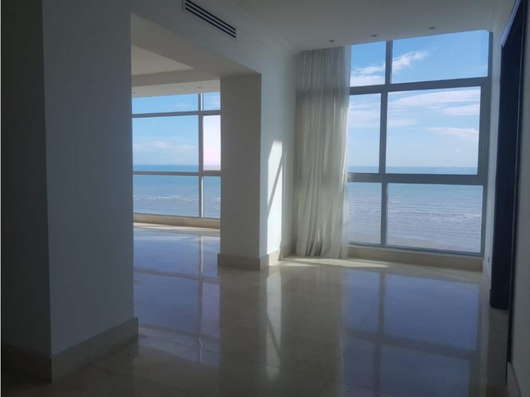 Panoramic windows with stunning ocean backdrop in luxury apartment PH Ten Tower