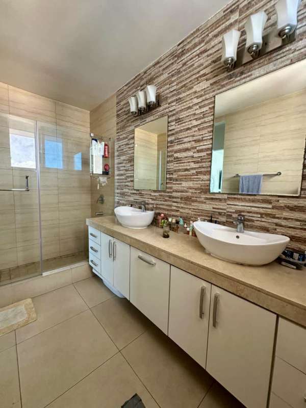 PH Destiny Tower rooftop pool with panoramic ocean and skyline views in Panama City