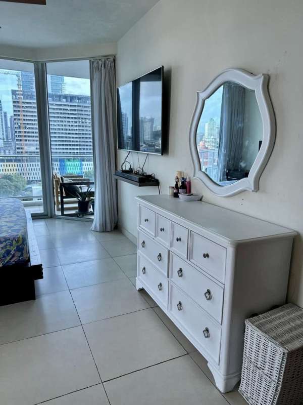 Secondary bedroom with ocean-facing window, natural light in PH Destiny Tower Panama City