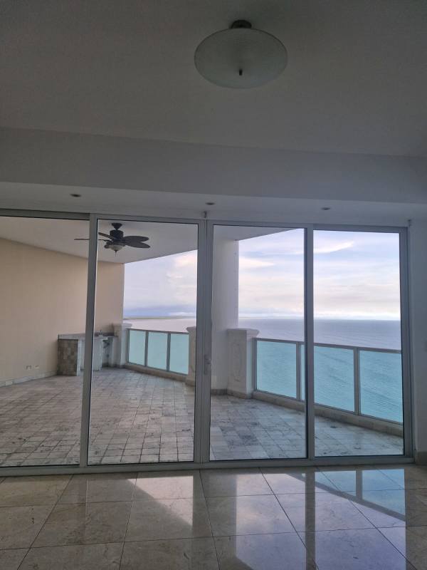 Luxury 4BR Oceanfront Apartment PH Venetian Punta Pacifica