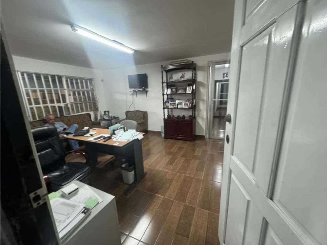 Bathroom with sink and shower in industrial property Llano Bonito Panama City