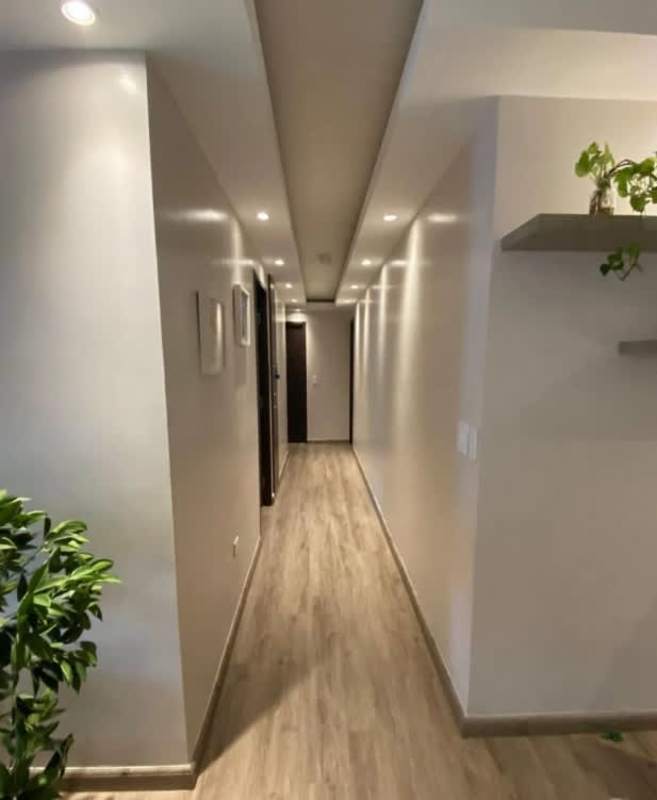 Modern children's bedroom with playful decor and ceiling fan Obarrio Panama