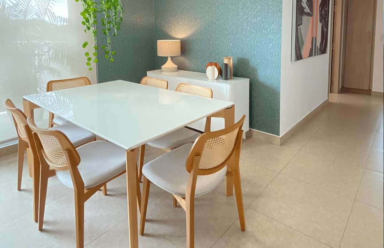 Bright dining area with large windows green views PH Clayton Park II Clayton Panama