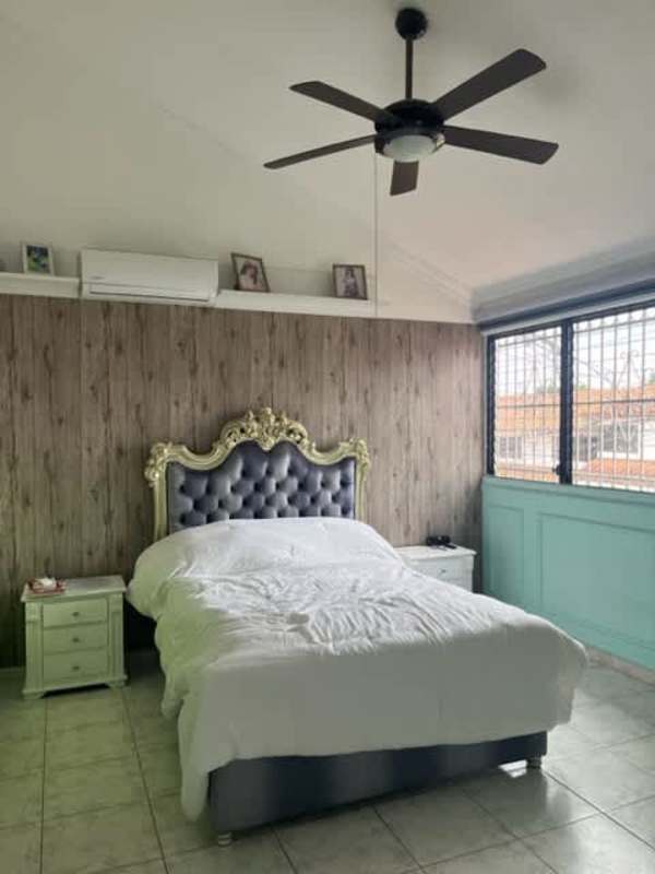 Mediterranean-style covered terrace with arches, tile flooring, dining area Urbanización Limajo Panama