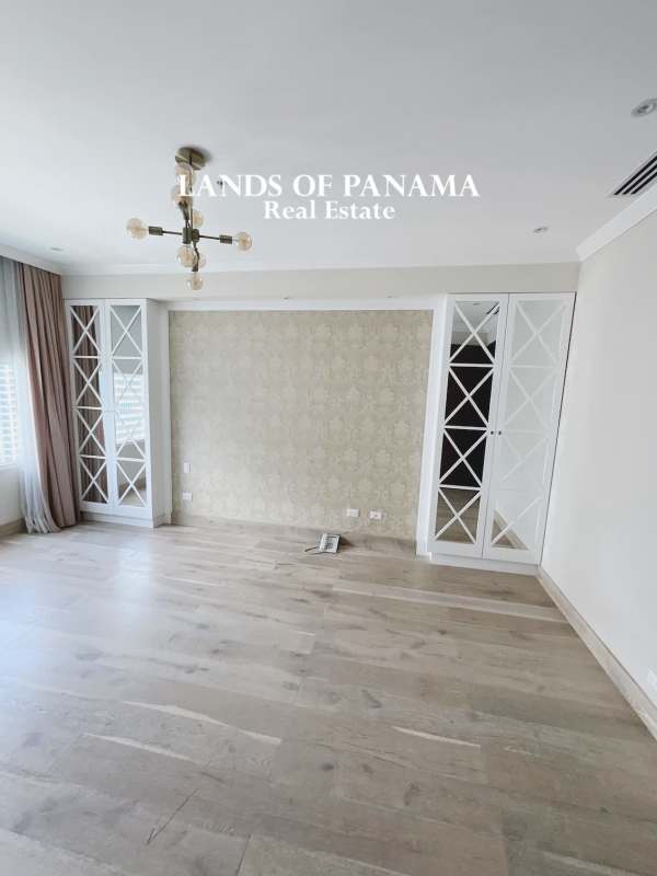 Spacious master bedroom with walk-in closet, marble floors and sea views in luxury tower Panama