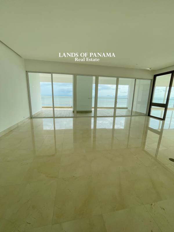 Luxury Oceanfront 4BR Apartment Costa del Este PH Residences