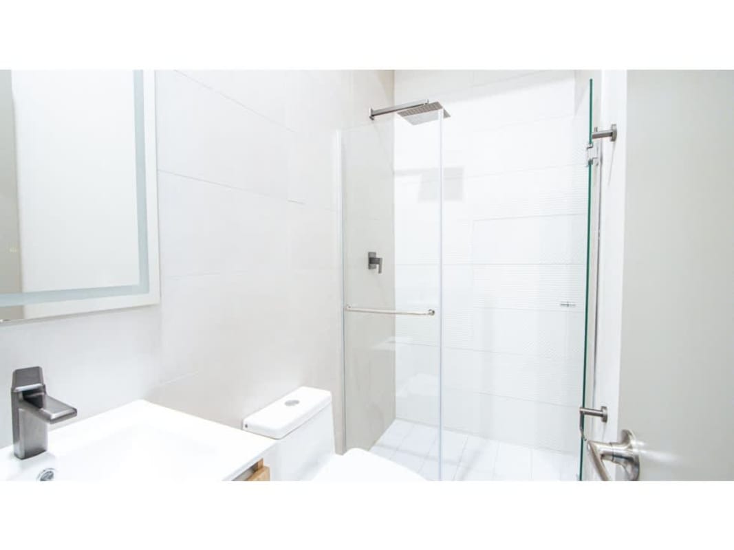 Luxury New 1BR Apartment Seaside Avenida Balboa