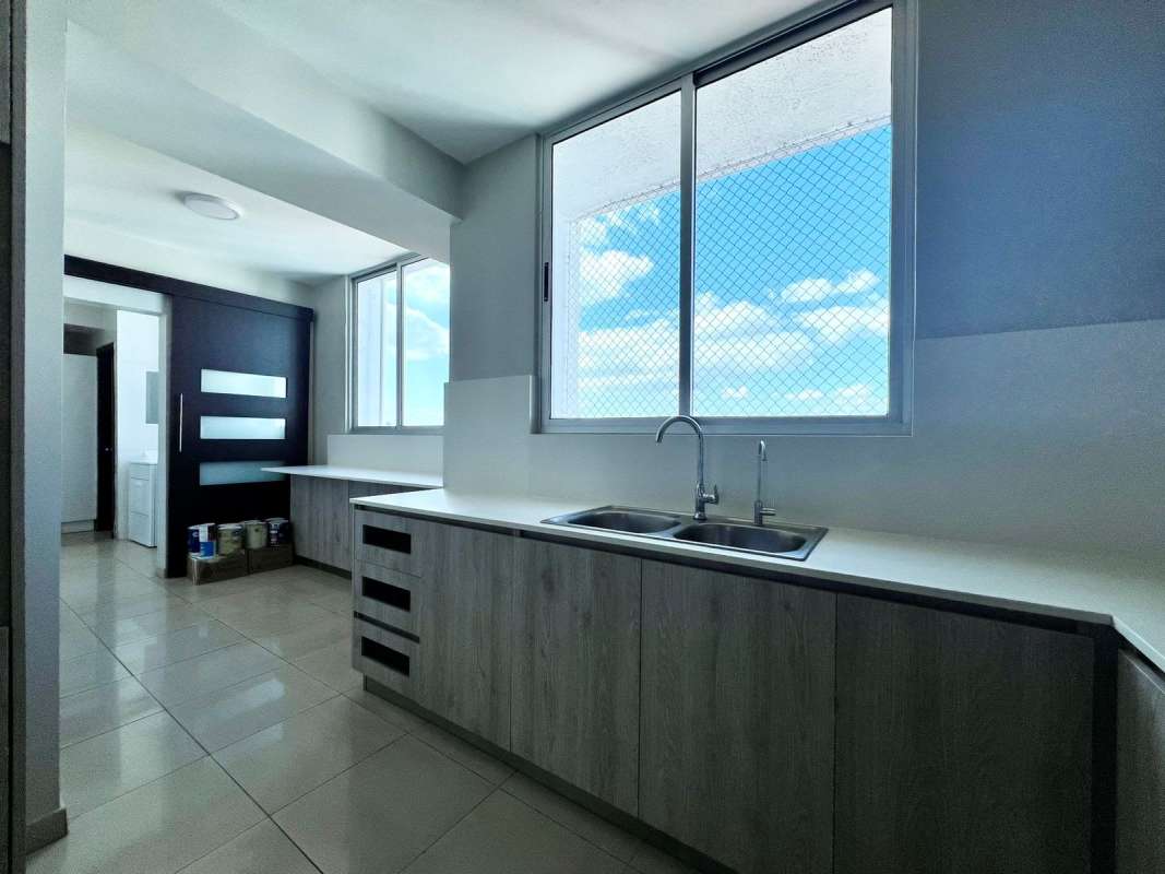 Family room with private bar PH Vision Tower Coco del Mar luxury apartment Panama City