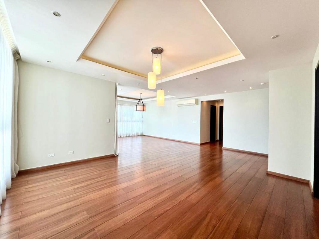 Master suite with ocean view two walk-in closets PH Vision Tower Coco del Mar Panama City