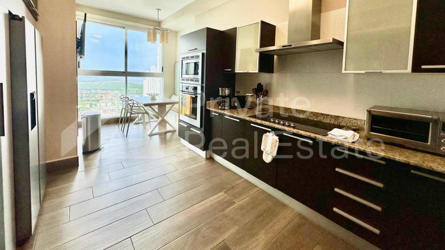 Luxury Penthouse PH Titanium Costa del Este Ocean View