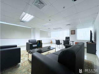 Commercial Office for Rent in El Carmen - 0 bedrooms