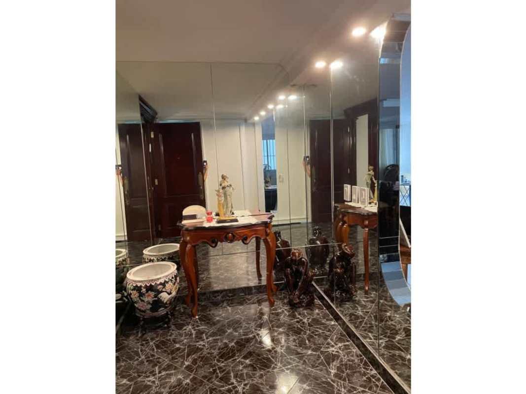 Versatile space with storage bins, ceiling fan and shelves PH Fiesta Obarrio Panama