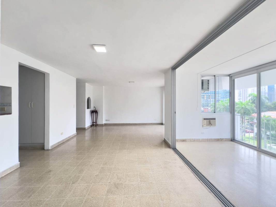 Spacious 3BR Loft for Rent in Destiny Tower Calle 50