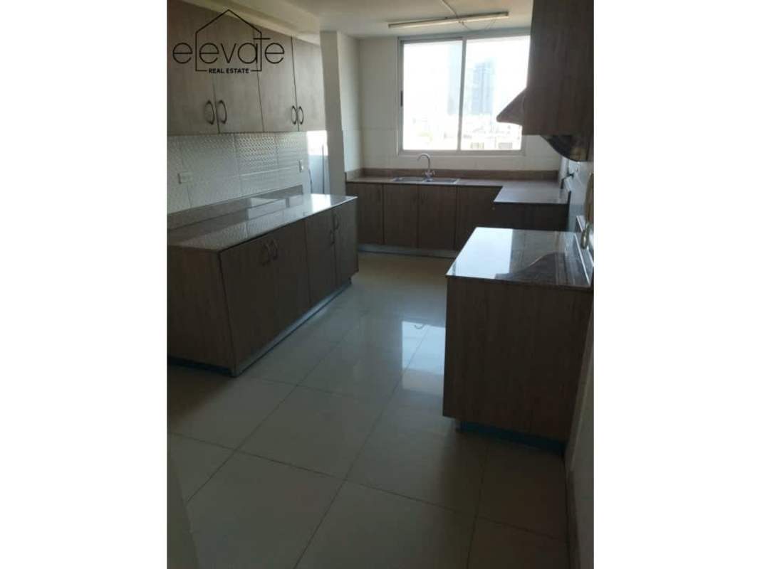 Contemporary kitchen with granite countertops and ample cabinets PH River Park Obarrio Panama